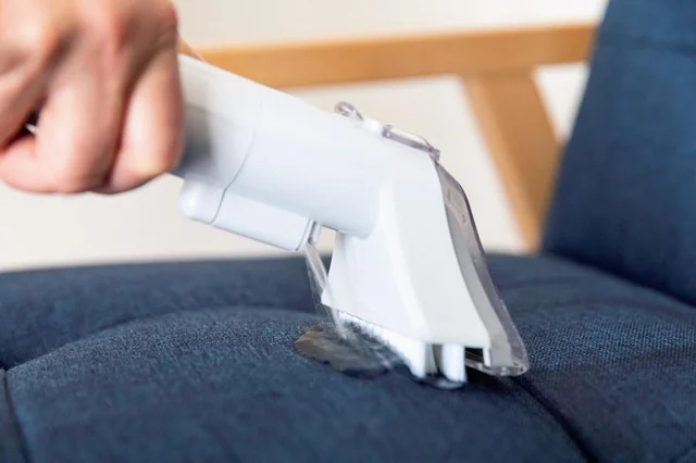 ソファーの汚れ、部屋干しの菌。家中の「清潔」が気になる部分を、上手なお手入れでキレイに！