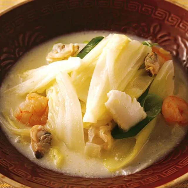 「白菜と魚介の豆乳煮」白菜を使ったレシピ（24/30）