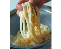 麺本来の実力が蘇る！ 知っておけばお役立ちの「冷凍うどんのゆで方」