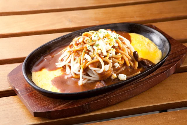 パスタにスイーツまで… 名古屋めしは“熱さ”が醍醐味！「ケンミンSHOW」で紹介された鉄板文化に大反響