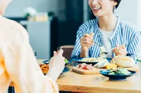 知り合った人とは、とりあえず敬語で話す。ママ友づきあいで大切にしたいマナー