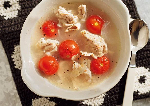 ミニトマトのうまみと酸味がたっぷり！「ごろごろトマトのスープ」