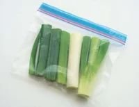 冷凍→解凍でおいしさ増し増し！？ 今すぐ試したいハンパ野菜の冷凍活用術