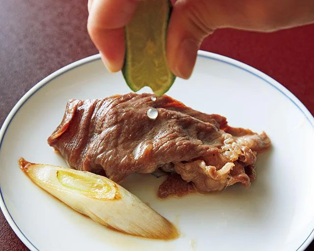 まるで料亭の味！老舗すき焼き店の調理長に聞いた、おうち「すき焼き」を格上げする食べ方
