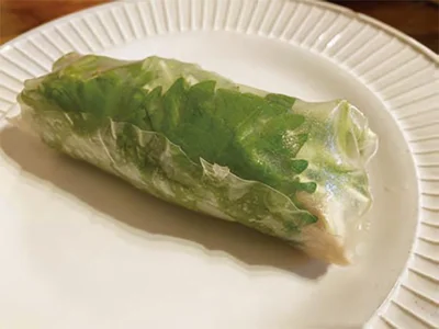 蒸し鶏とザーサイの生春巻き