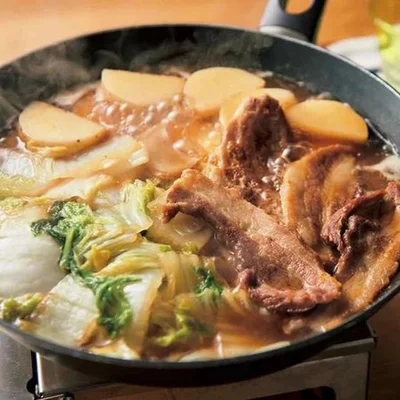 「白菜と豚バラのすき煮鍋」