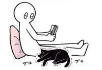  さすがに長すぎでは？飼い猫の伸びる姿に驚愕！／黒猫ろんと暮らしたら（5）