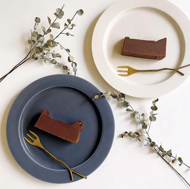 混ぜてレンジでチンするだけ。どっしり濃厚「テリーヌショコラ」／twins cooking24のホームカフェ レシピブック（7）