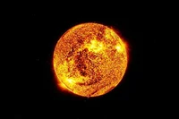 【太陽の仕組み】表面温度は約6000℃⁉超高温なのに燃えていないって本当？／人類なら知っておきたい 地球の雑学（5）