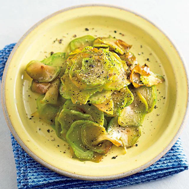 花蕾はもちろん茎・葉までおいしい！ブロッコリーまるごと食べ切りレシピ