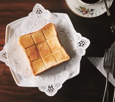 じゅわっとしみ出すバターがたまらない！喫茶店風バタートースト＆ふわとろフレンチトースト