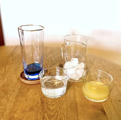 驚くほどキレイな3層に！今すぐ作りたくなる「ブルーハワイパインソーダ」