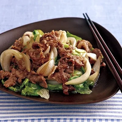 「牛肉と新玉ねぎのオイスター炒め」