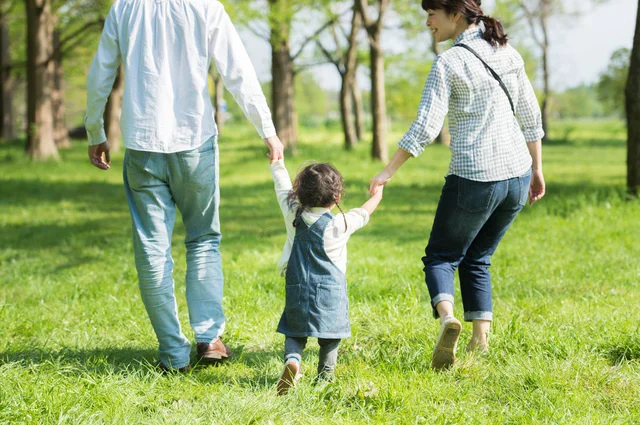 子育てアドバイスも読める！ 人気保育士てぃ先生による初の「子育て手帳」