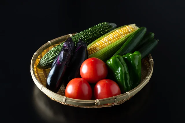 ひび割れトマトは実は甘かった！ レタスやキュウリ他、“美味しい夏野菜”の見極め方法