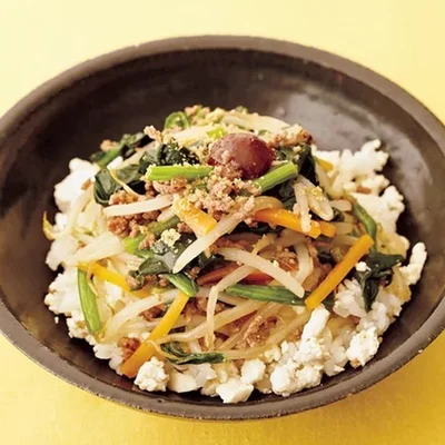 「ビビン豆腐ご飯」