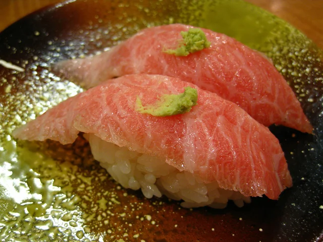 にぎり寿司はなぜ2貫ずつ出てくるのか？1貫ずつじゃない理由／子どもに話したい雑学（16）