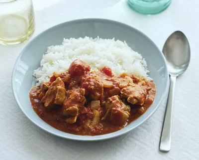 トマトごろごろバターチキンカレー