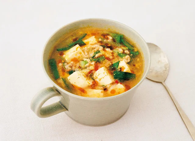 ピリリと辛くてうまみ満点！ やみつき必至の「麻婆豆腐スープ」／1人分ラクやせレンチンスープ（2）