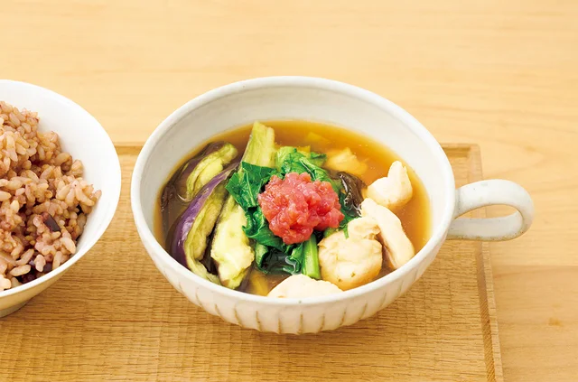 とろとろなすのじゅわっと感がたまらん！ 「蒸しなすと小松菜のさっぱり梅スープ」／1人分ラクやせレンチンスープ（3）