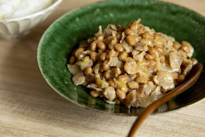 ご飯が進み過ぎる！　納豆豚みそ