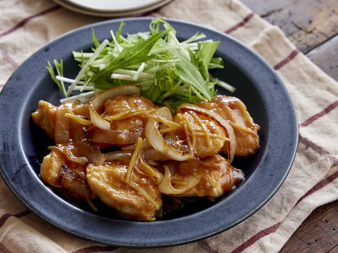 しょうがが甘辛さを引き締めてやみつき味に！　「とりむねのダブルしょうが焼き」