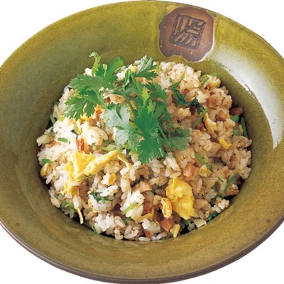 おうちで楽しむアジアン料理！ ナンプラーが香るチャーハン5選