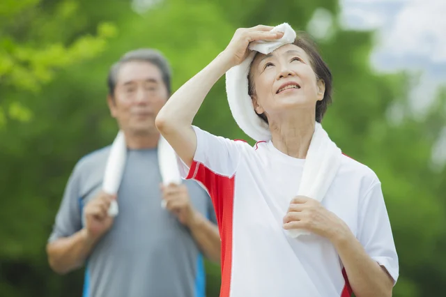 今すぐ始めよう！ 快適な老後を迎えるための「習慣」に関する2つの備え