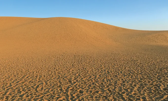 砂漠に見えても、砂漠じゃない
