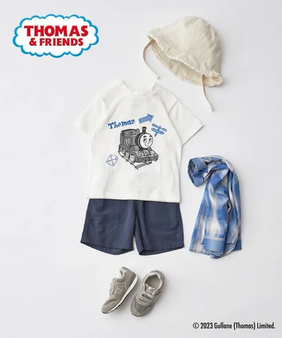 「コラボ刺繍プリントTee（ホワイト）」（2750円）のコーデイメージ