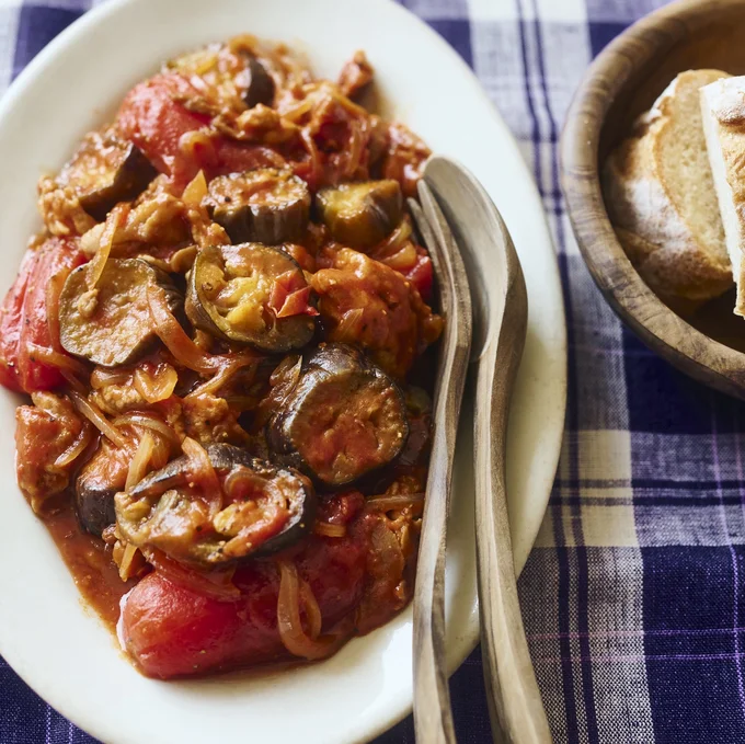 なす＆トマト缶で、イタリアンな一皿もパパッと簡単に。