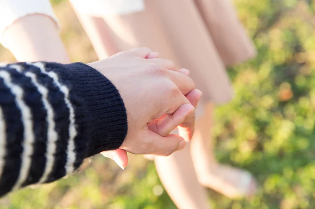 年齢はただの数字？ 40歳女性と大学生の恋に「心拍数上がる」とTwitterがお祭り騒ぎに