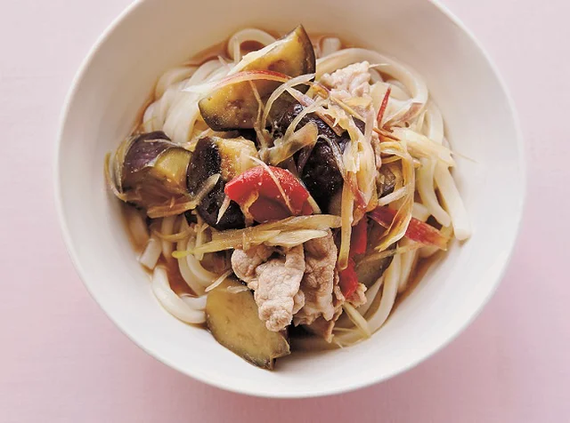 なすが主役の麺メニュー2品「なすの梅ぶっかけうどん」「なすのミートスパゲッティ」