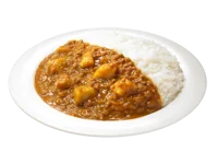 夏休みのお昼ごはんにもぴったり。レトルトカレーに冷やしてもおいしいラインナップが登場！