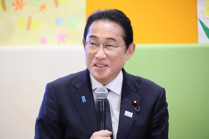 「社会の皆さんに、子育てについて考えていただく取り組みが大事です」と訴える岸田総理。