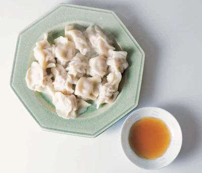 ミシュランガイドにも選ばれた味「山東水餃大王 水餃子×50個 (タレ1本付) 」
