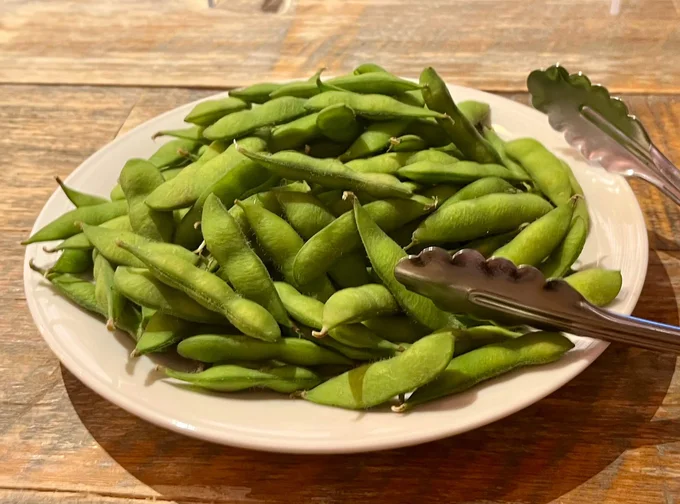 茶豆と白毛豆の良いとこ取りをした品種