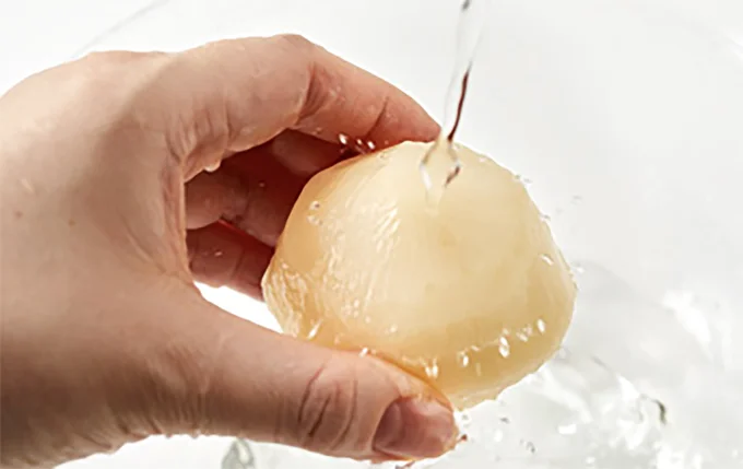 ラップを外して10秒ほど流水に当てて解凍
