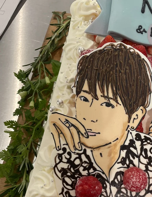 NEWS小山慶一郎さんの似顔絵、どうでしょうか？小山さんには違うあの方に見えたらしいです！