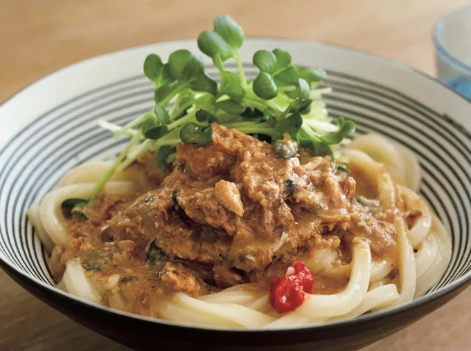 さば缶が具と味つけの二役に!「さばみそ冷や汁風うどん」