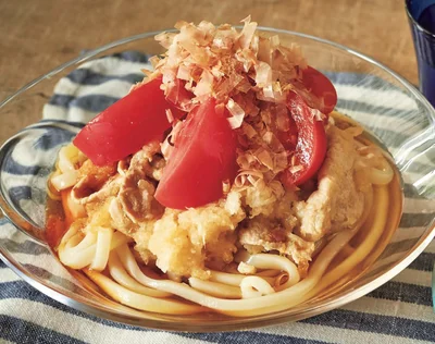 大根おろしでさっぱりと「炒め豚肉とおろしのぶっかけうどん」