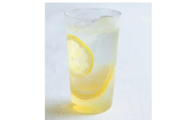 炭酸で割ったレモン酢カッシュ