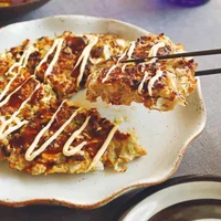 ソース＆マヨ味でご飯もすすむ！「お好み焼き風ハンバーグ」の献立