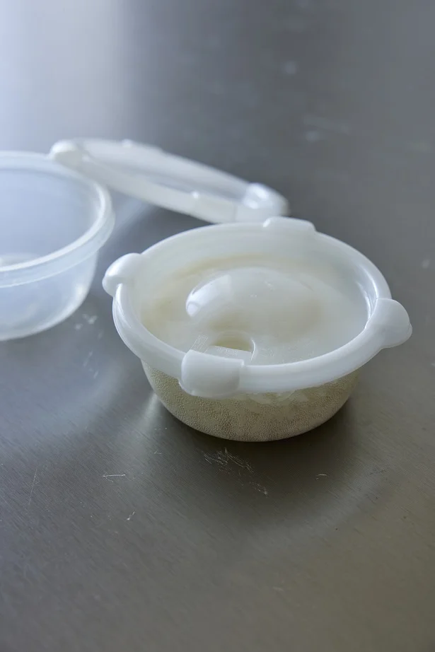 ご飯専用の容器にふんわり詰めて冷凍がベスト