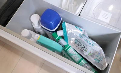 洗面台の下の引出し内の収納