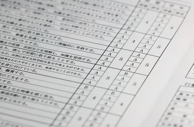 子育ての一大行事「あゆみ渡し」っていったい何！？ 学校によって変わる「呼び名」に注目