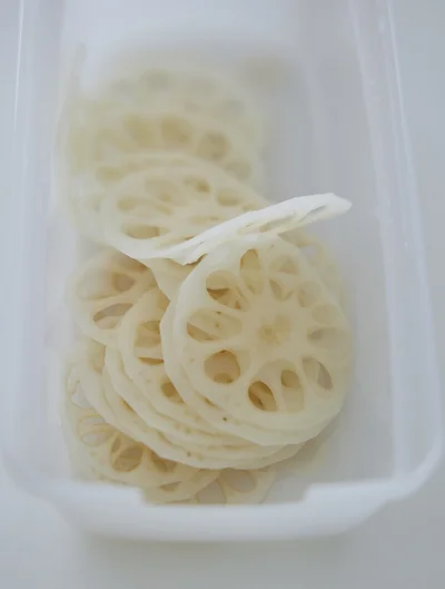 みずみずしいれんこんがおいしい秋