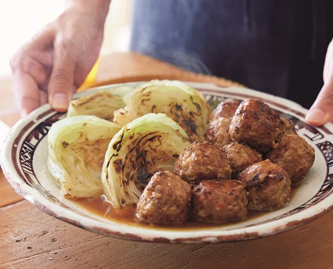 こんがり焼くからうまみたっぷり！こうばしい焼き煮込み