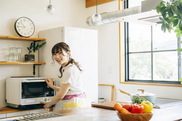 直火のような焼き目が付く電子レンジ調理器をチェック