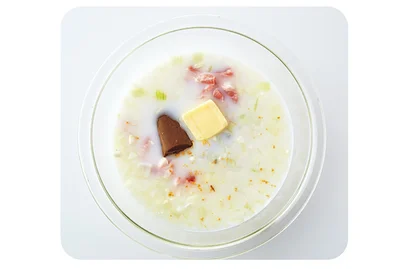 容器にすべての材料を入れる